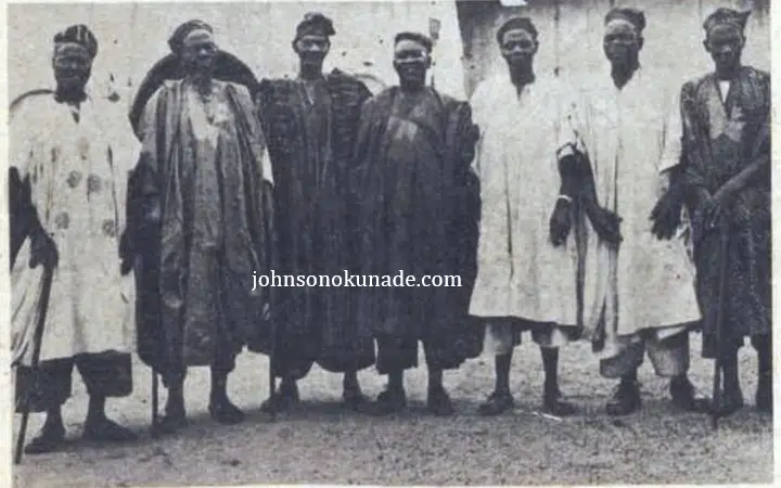 Rare photo of the 7 Oyomesi who voted for Prince Lamidi Adeyemi to become Oba Lamidi Adeyemi III, Alaafin of Oyo